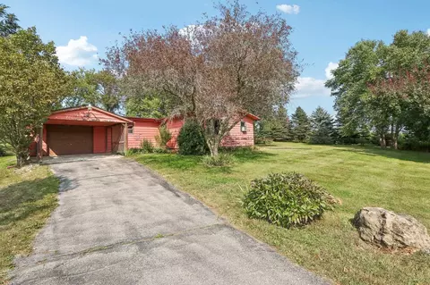 7588 Riverside Rd, Verona, WI 53593