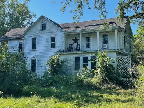w6733 County Highway H, New Glarus, WI 53574