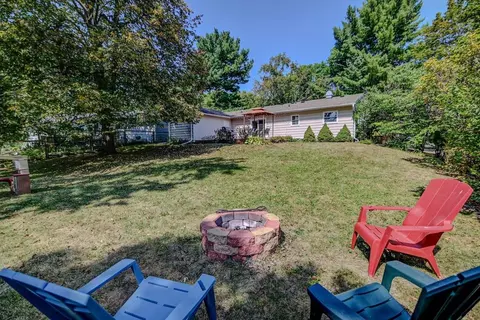 6101 Mulberry Cir, Madison, WI 53711