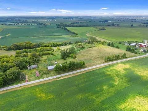 6959 Wilburn Rd, Sun Prairie, WI 53590