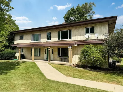 11 Eric Cir #201, Madison, WI 53713