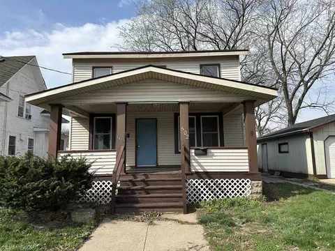502 Chestnut St, Janesville, WI 53548