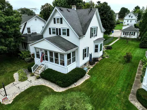 811 Richards Ave, Watertown, WI 53094