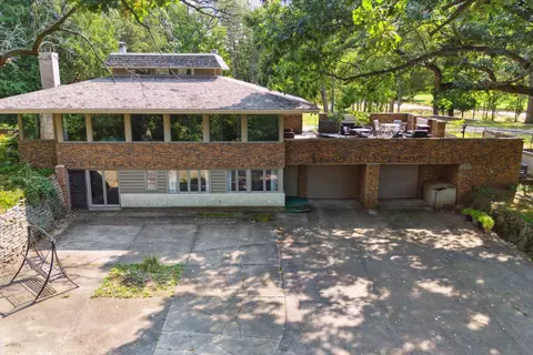 2651 E Ridge Rd, Beloit, WI 53511