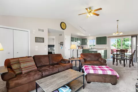 2105 Nighthawk Ln, Sauk City, WI 53583