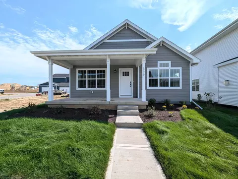 6920 Pine Siskin Pl, Middleton, WI 53562