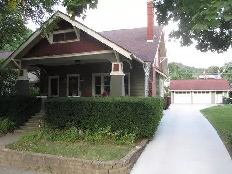 631 N Church St, Richland Center, WI 53581