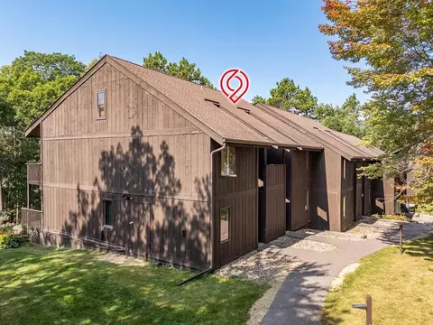 4 Elm Trl, Wisconsin Dells, WI 53965