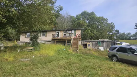 e3324 Branton Road, La Valle, WI 53941