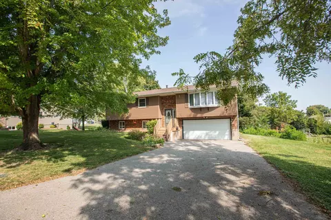 125 W Oates St, Shullsburg, WI 53586