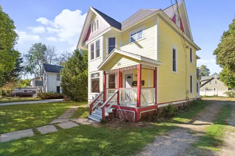 126 N Madison St, Stoughton, WI 53589