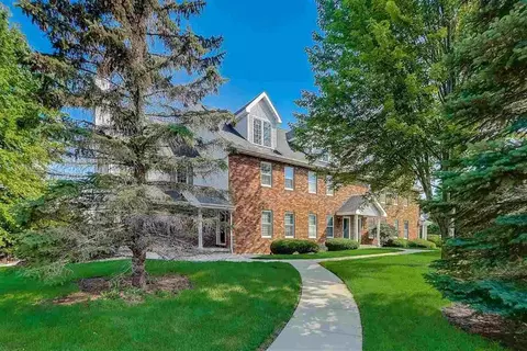 3039 Bradbury Rd, Madison, WI 53719