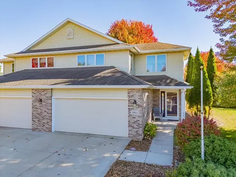 5911 E Open Mdw, Mcfarland, WI 53558