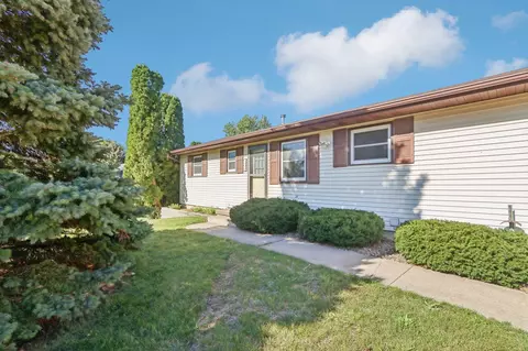 108 Dougherty Ct, Ridgeway, WI 53582