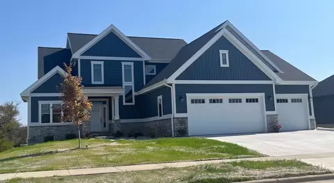 4085 Hanover Dr, Deforest, WI 53532