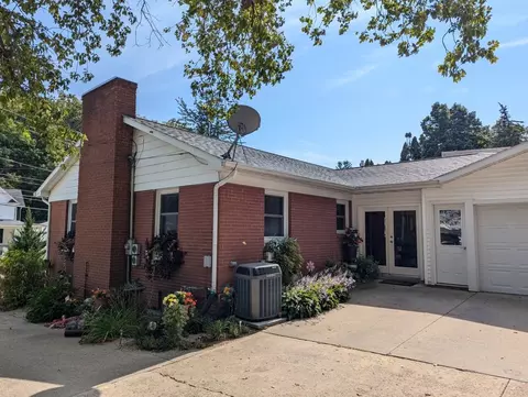 326 Galena St, Darlington, WI 53530