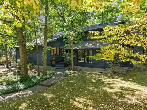 5825 Timber Land Cir, Fitchburg, WI 53711