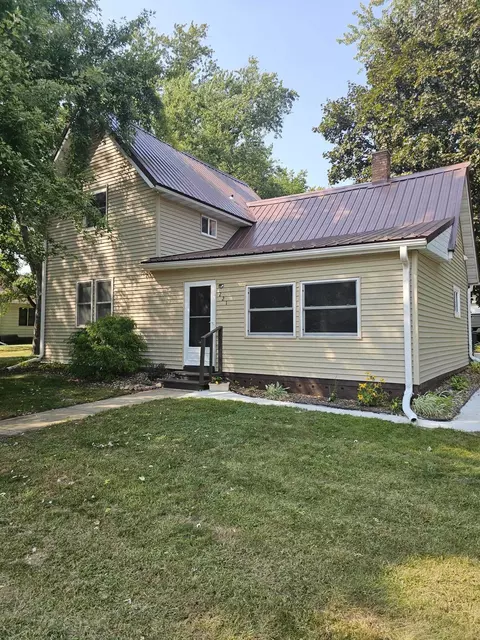 221 W Rio St, Rio, WI 53960