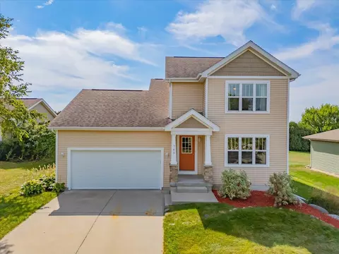 745 Fairview Ter, Verona, WI 53593