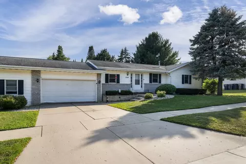 2505 Bond Pl, Janesville, WI 53548