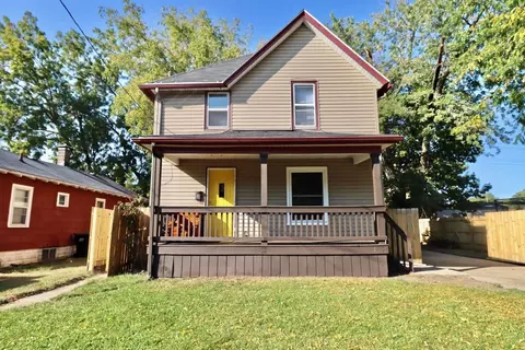 1003 Alice Ave, Beloit, WI 53511