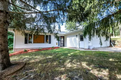 n2693 Oakwood Drive, Lodi, WI 53555