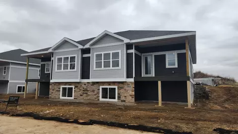 2884 Wild Goose Way, Stoughton, WI 53589
