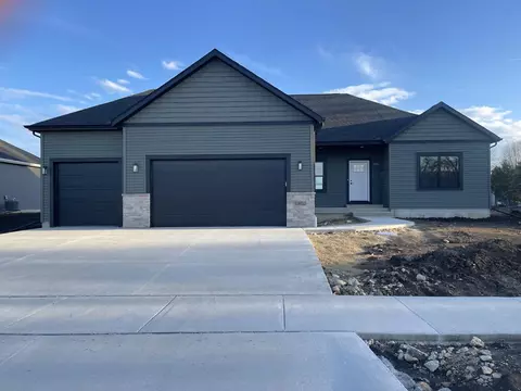 67 E Ash Ln, Milton, WI 53563