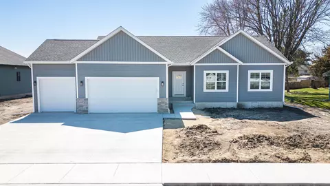57 E Ash Ln, Milton, WI 53563