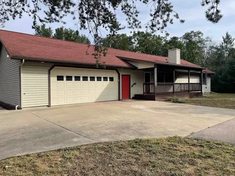 1654 Campfire Rd, Nekoosa, WI 54457