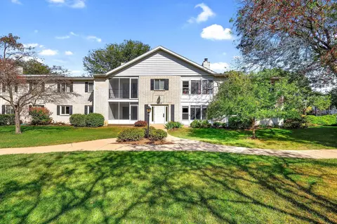1522 Golf View Rd #A, Madison, WI 53704
