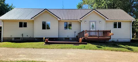 208 Oakwood St, Warrens, WI 54666