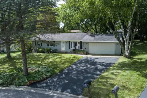 1318 Harrison Ct, Stoughton, WI 53589