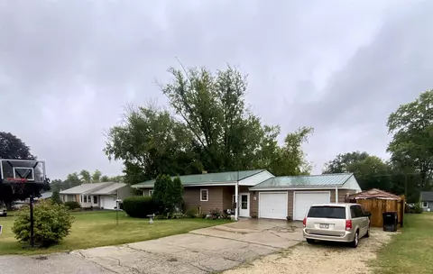 2044 Vernon Ave, Beloit, WI 53511