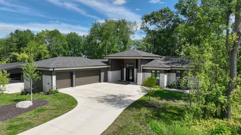 4942 Championship Cir, Waunakee, WI 53597