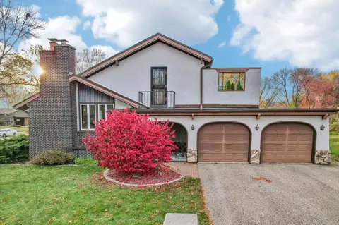 5302 Arapahoe Ln, Madison, WI 53704