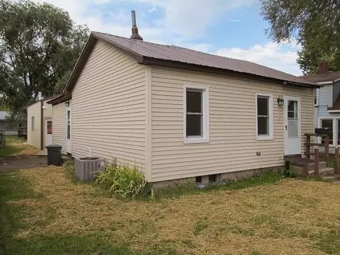 419 N Illinois St, Prairie Du Chien, WI 53821
