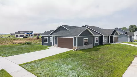 889 Red Hawk Dr, Milton, WI 53563