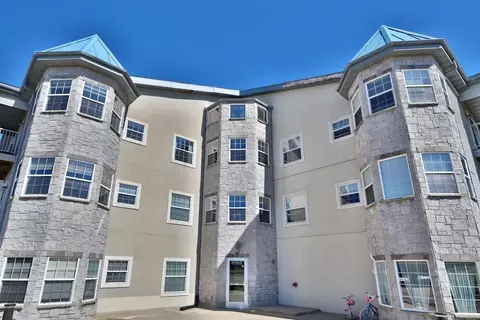 2320 Jackson St #110, Stoughton, WI 53589