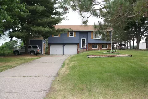 w7566 Dunning Drive, Pardeeville, WI 53954