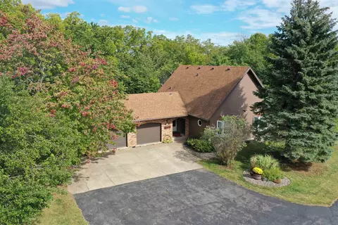 36526 Wildernest Rd, Prairie Du Chien, WI 53821