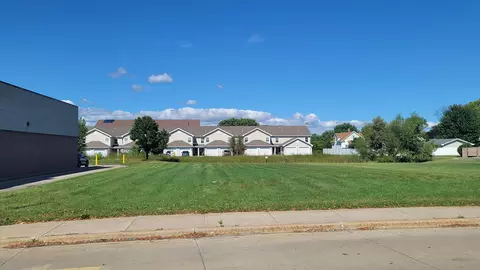 E Gruenwald Avenue, Oshkosh, WI 54901