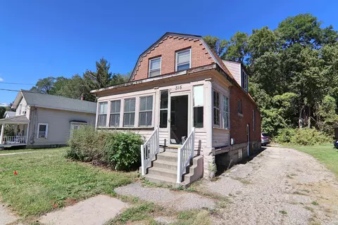 315 E Racine St, Janesville, WI 53545