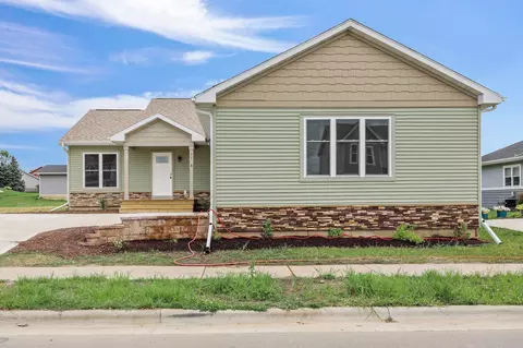 1108 Kamperschroer Way, Sun Prairie, WI 53590
