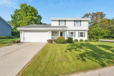 444 N University Dr, Waukesha, WI 53188