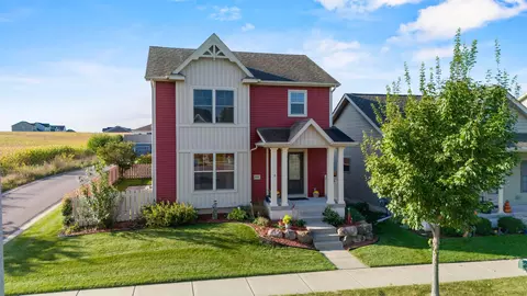9301 Golden Hue Blvd, Verona, WI 53593