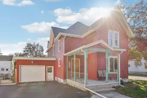 329 Maple St, Fort Atkinson, WI 53538