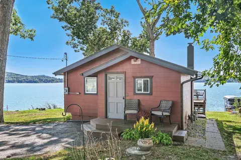 e13611 Idlewild Road, Merrimac, WI 53561