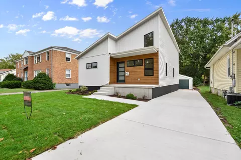 2417 Hoard St, Madison, WI 53704