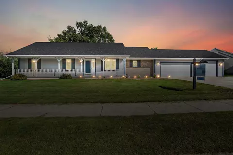 716 Kvamme Ln, Stoughton, WI 53589